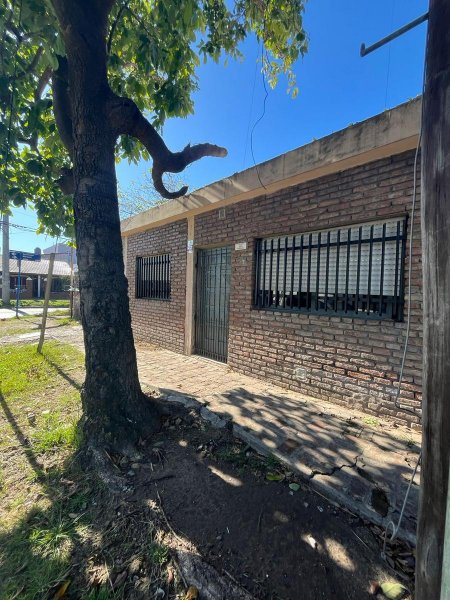 Casa en venta | 6 ambientes | Isidro Casanova | Casanova, Isidro