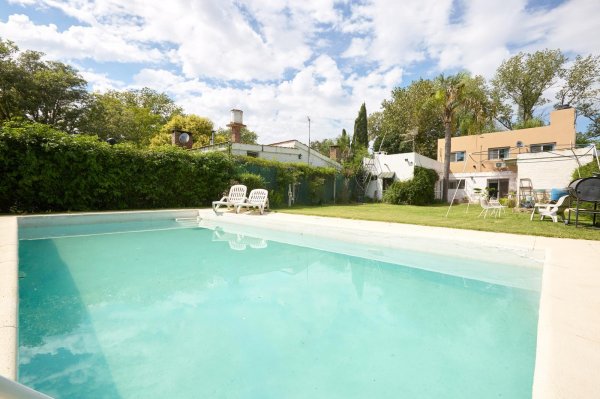 Casa en venta | 6 ambientes | Esther