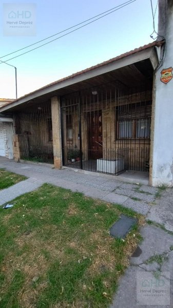 Casa en venta | 3 ambientes | Fortunato de La Plaz | Mar Del Plata