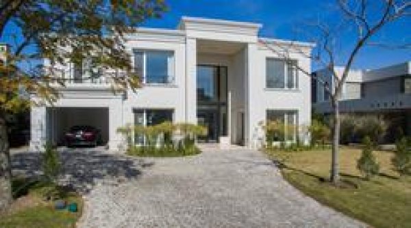 Casa en alquiler | 8 ambientes | Tigre