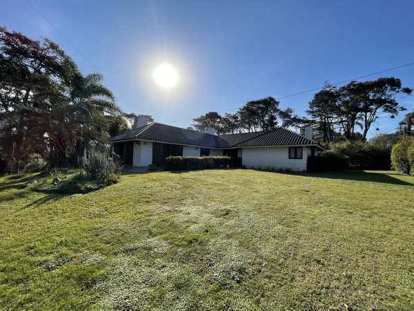 Casa en venta | 6 ambientes | Playa Mansa | Punta del Este