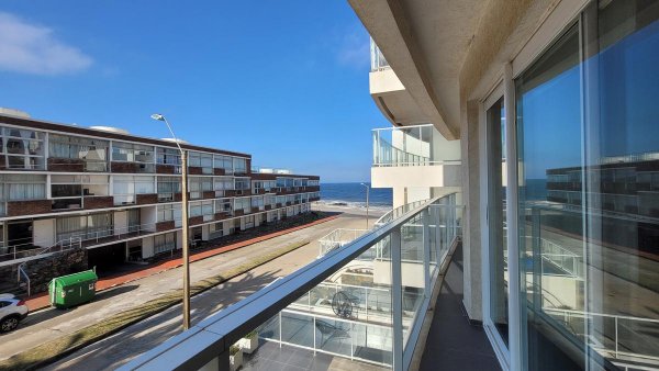Departamento en alquiler | 4 ambientes | Pen&iacute;nsula | Punta del Este