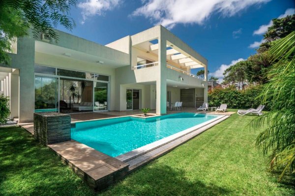 Casa en venta | 4 ambientes | Playa Mansa | Punta del Este