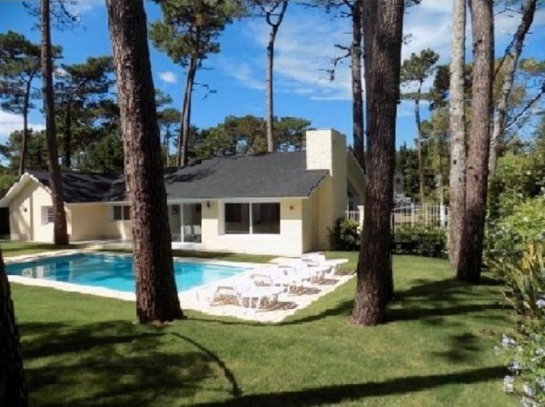 Casa en venta | 5 ambientes | Playa Mansa | Punta del Este