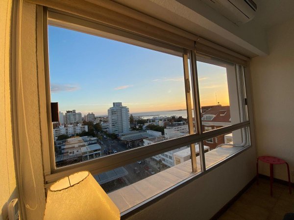 Departamento en venta | 2 ambientes | Pen&iacute;nsula | Punta del Este