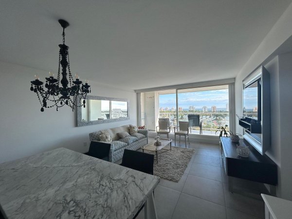 Departamento en venta | 3 ambientes | Shopping | Punta del Este