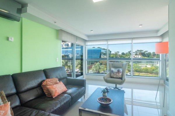 Departamento en venta | 4 ambientes | Playa Brava | Punta del Este