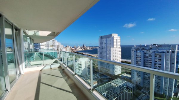 Departamento en venta | Playa Mansa | Punta del Este
