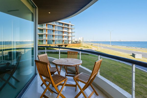 Departamento en venta | Playa Mansa | Punta del Este