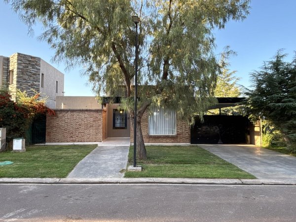 Casa en venta | 3 ambientes | Maipu
