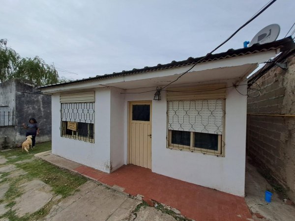 Casa en venta | 3 ambientes | Fray Luis Beltran ,est.tte.cnl.l.beltran