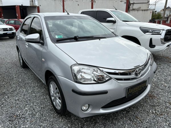 Toyota Etios 1.5 4 Ptas Xls