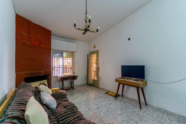 Casa en venta | 3 ambientes | Perez