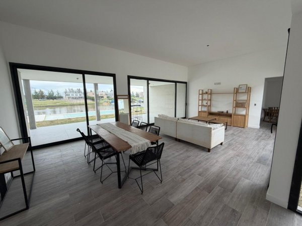 Casa en venta | 5 ambientes | El Naudir | Belen De Escobar