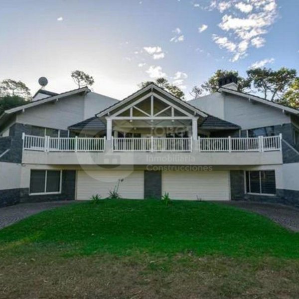 Casa en venta | Caril&oacute;
