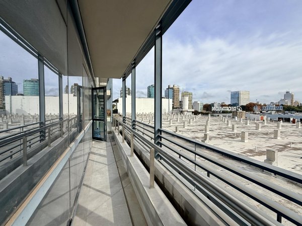 Oficina en alquiler | 5 ambientes | Lopez