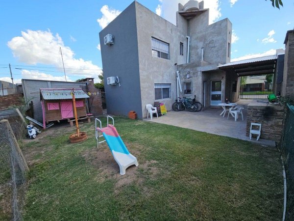 Casa en venta | 4 ambientes | Roldan