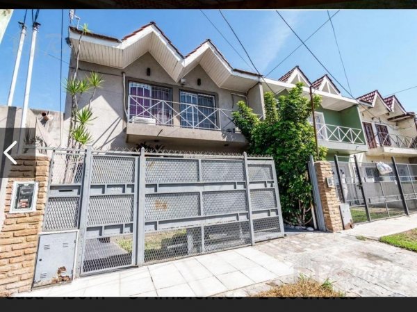 Casa en venta | 5 ambientes | Villa Santos Tesei | Hurlingham