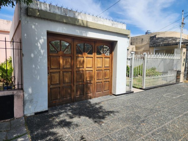 Casa en venta | 4 ambientes | Banfield