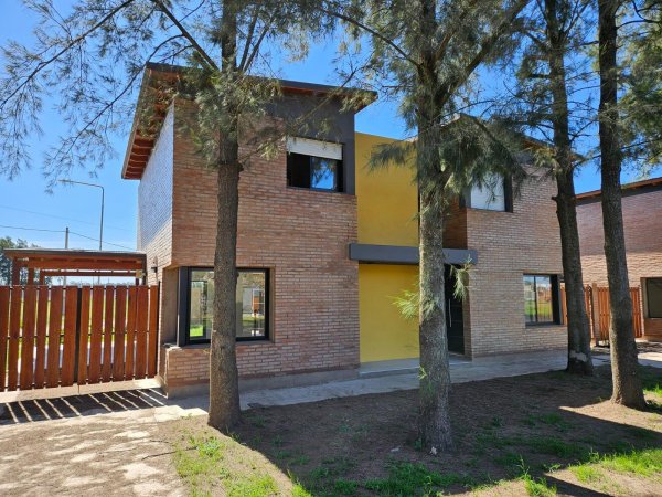 Casa en venta | 3 ambientes | General Lagos