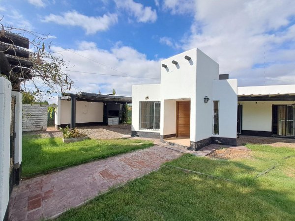 Casa en venta | 4 ambientes | El Sauce