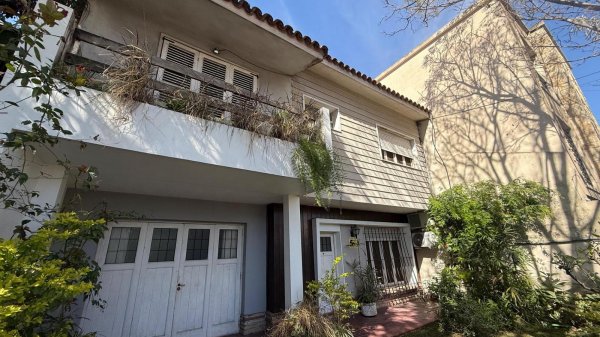 Casa en venta | 7 ambientes | Haedo
