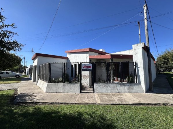 Casa en venta | 2 ambientes | Bo.Jose Hernandez | San Lorenzo