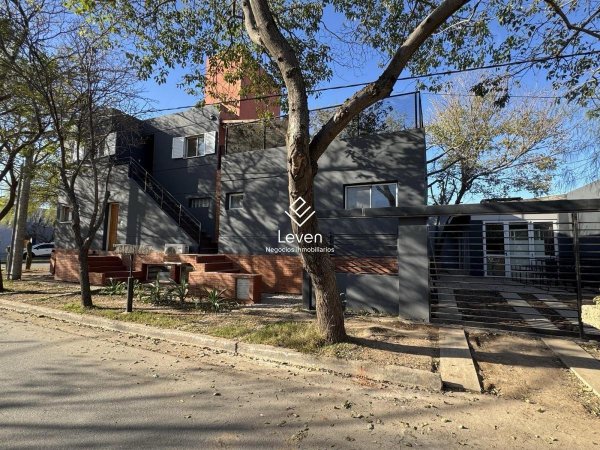 Casa en venta | 14 ambientes | Tejas ll | Cordoba