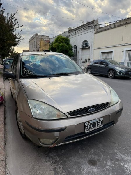 Ford Focus Focus 1.8 Tdi Ghia 4p