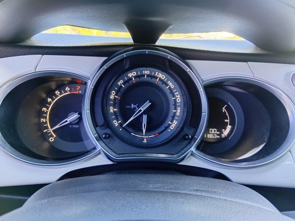 Ds Automobiles Ds3 1.6 Vti So Chic