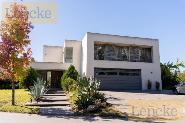 Casa en venta | 5 ambientes | Albanueva | Tigre