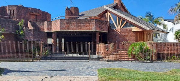 Casa en venta | 6 ambientes | Lomas de Zamora Oeste | Lomas De Zamora