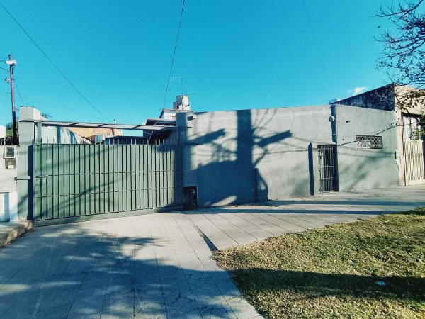 Galp&oacute;n en venta | Lomas de Zamora Oeste | Lomas De Zamora