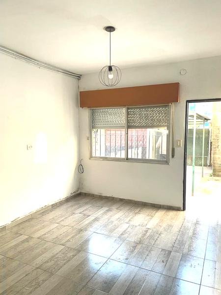 Casa en alquiler | 1 ambientes | Lomas De Zamora