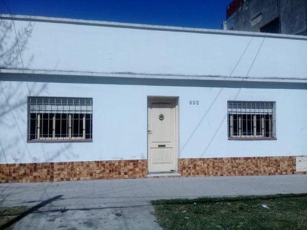 Casa en alquiler | 3 ambientes | Lomas de Zamora Oeste | Lomas De Zamora