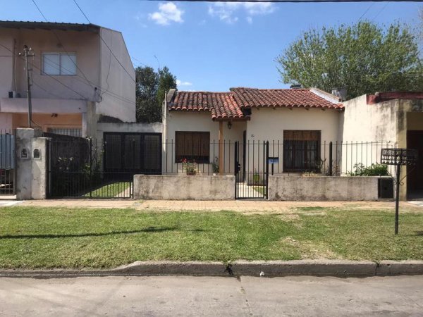 Casa en venta | 4 ambientes | Lomas de Zamora Oeste | Lomas De Zamora
