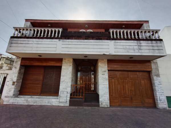 Casa en venta | 5 ambientes | Banfield