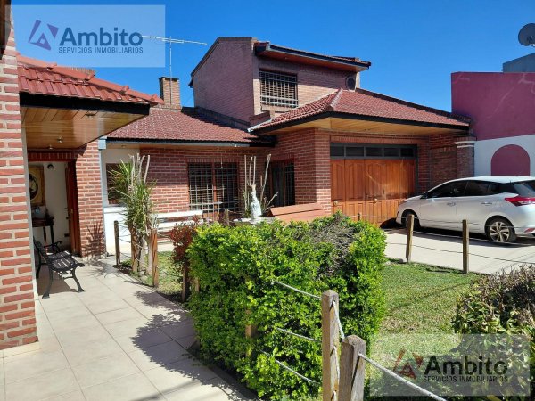 Casa en venta | 8 ambientes | La Plata