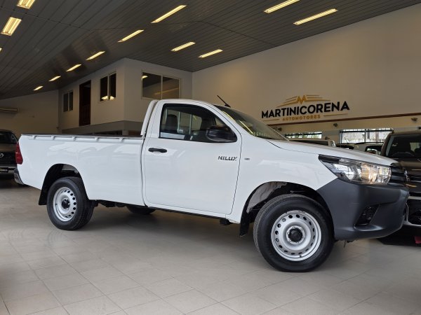 Toyota Hilux Hilux 2.4 Sc 4x2 Tdi Dx L16