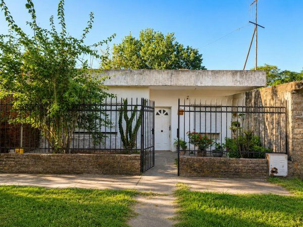 Casa en venta | 4 ambientes | Rosario