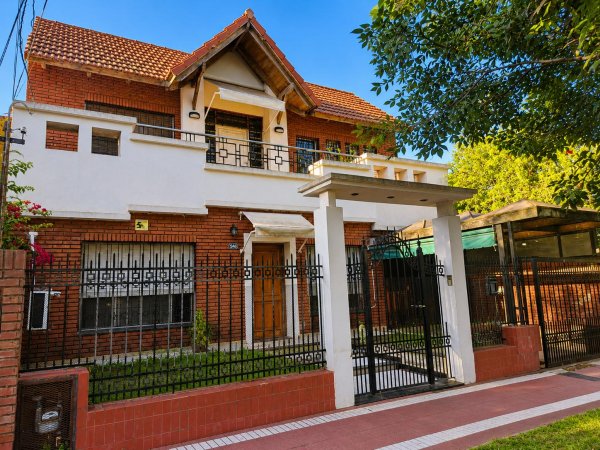 Casa en venta | 5 ambientes | Alberdi | Rosario