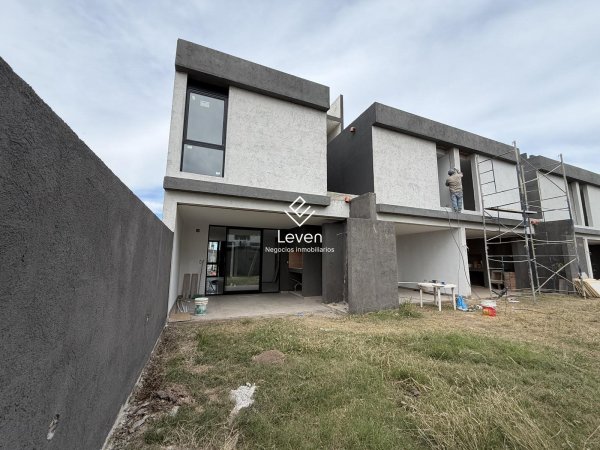 Casa en venta | 3 ambientes | Docta | Cordoba