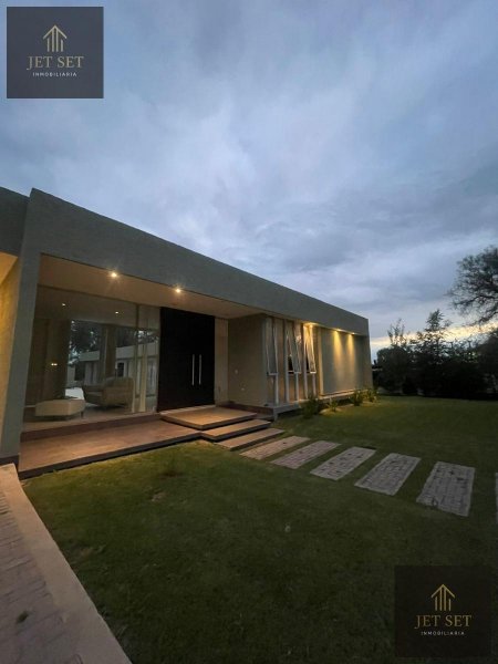 Casa en alquiler | 6 ambientes | Causana | Malagueno