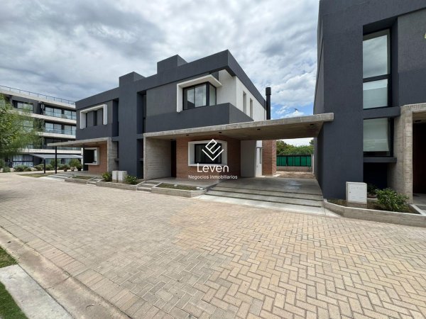 Casa en venta | 5 ambientes | El Refugio | Cordoba