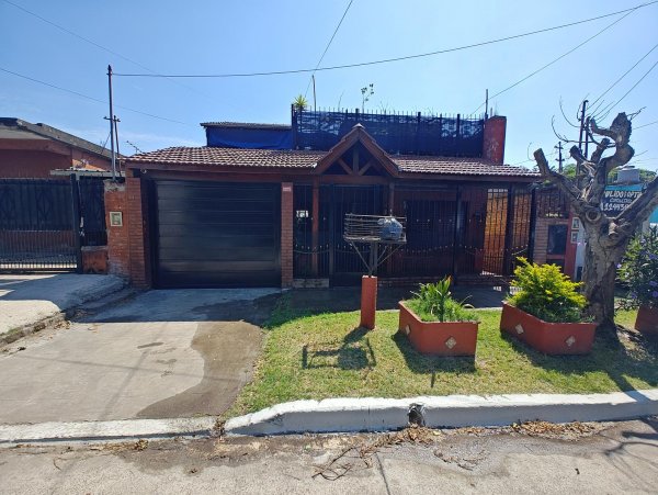Casa en venta | 5 ambientes | Isidro Casanova | Casanova, Isidro