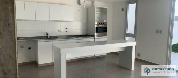 Casa en alquiler | 4 ambientes | Riberas de Manantiales | Cordoba