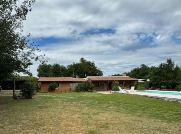 Casa en venta | 9 ambientes | Las Tapias