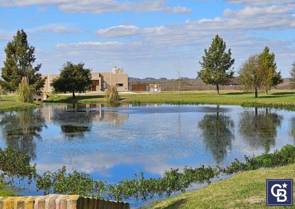 Lote | Las Calandrias | Campana