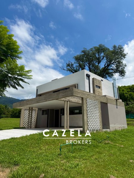 Casa en venta | 5 ambientes | Yerba Buena