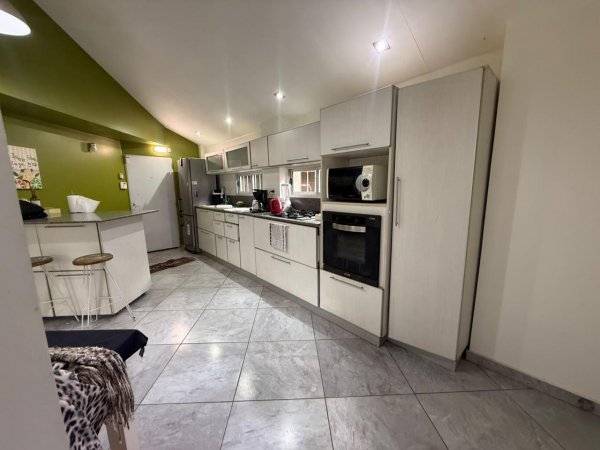 Casa en venta | 5 ambientes | Francisco Alvarez | Gonzalez Moreno